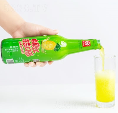 中原紅波蕊口樂菠蘿味碳酸飲料汽水500ml（瓶）